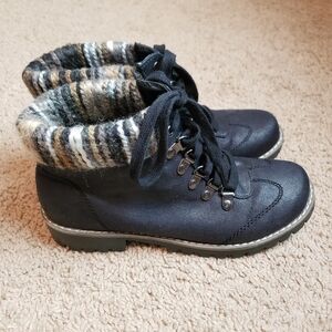 CLIFFS Laced Boots